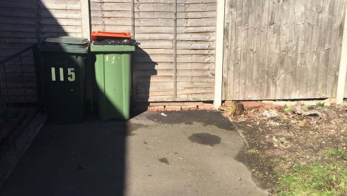 Maxi skip for large-scale waste management